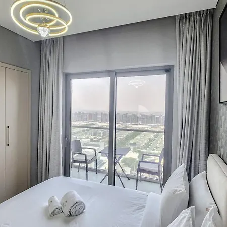 Stay By Latinem Luxury 1Br Holiday Home Cvr A1413 Near Burj Khalifa دبي المظهر الخارجي الصورة